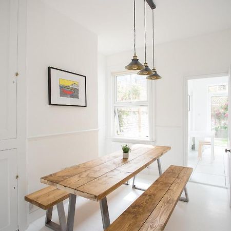 Elegant York House - On A Beach Road, Sleeps 12, With Sea Views Worthing Exteriér fotografie