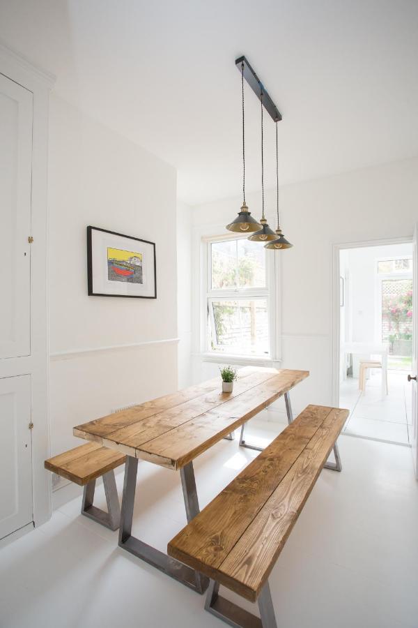 Elegant York House - On A Beach Road, Sleeps 12, With Sea Views Worthing Exteriér fotografie