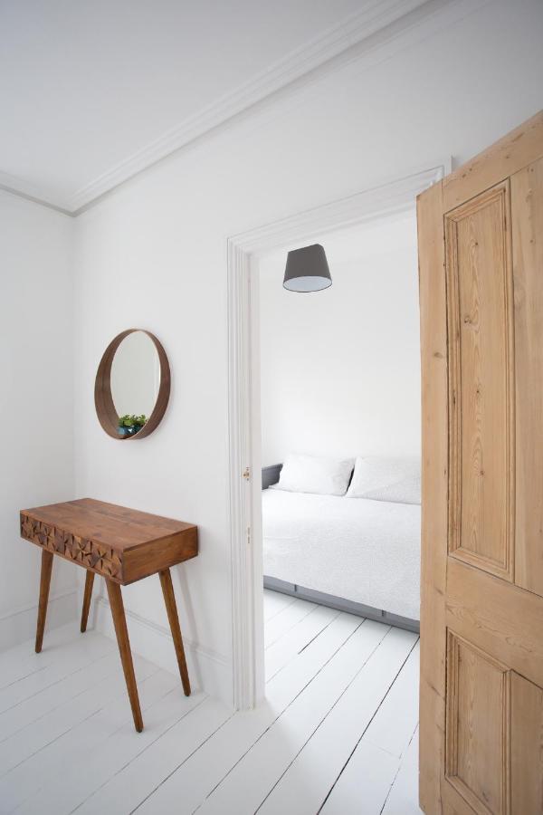 Elegant York House - On A Beach Road, Sleeps 12, With Sea Views Worthing Exteriér fotografie